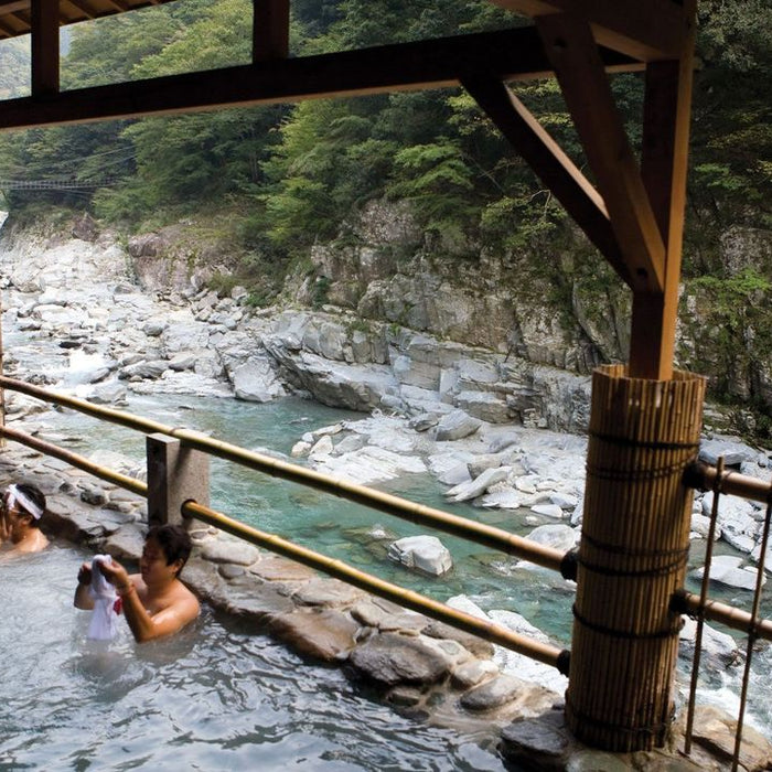 Japanese Onsen vs. Finnish Sauna – How Do They Compare?