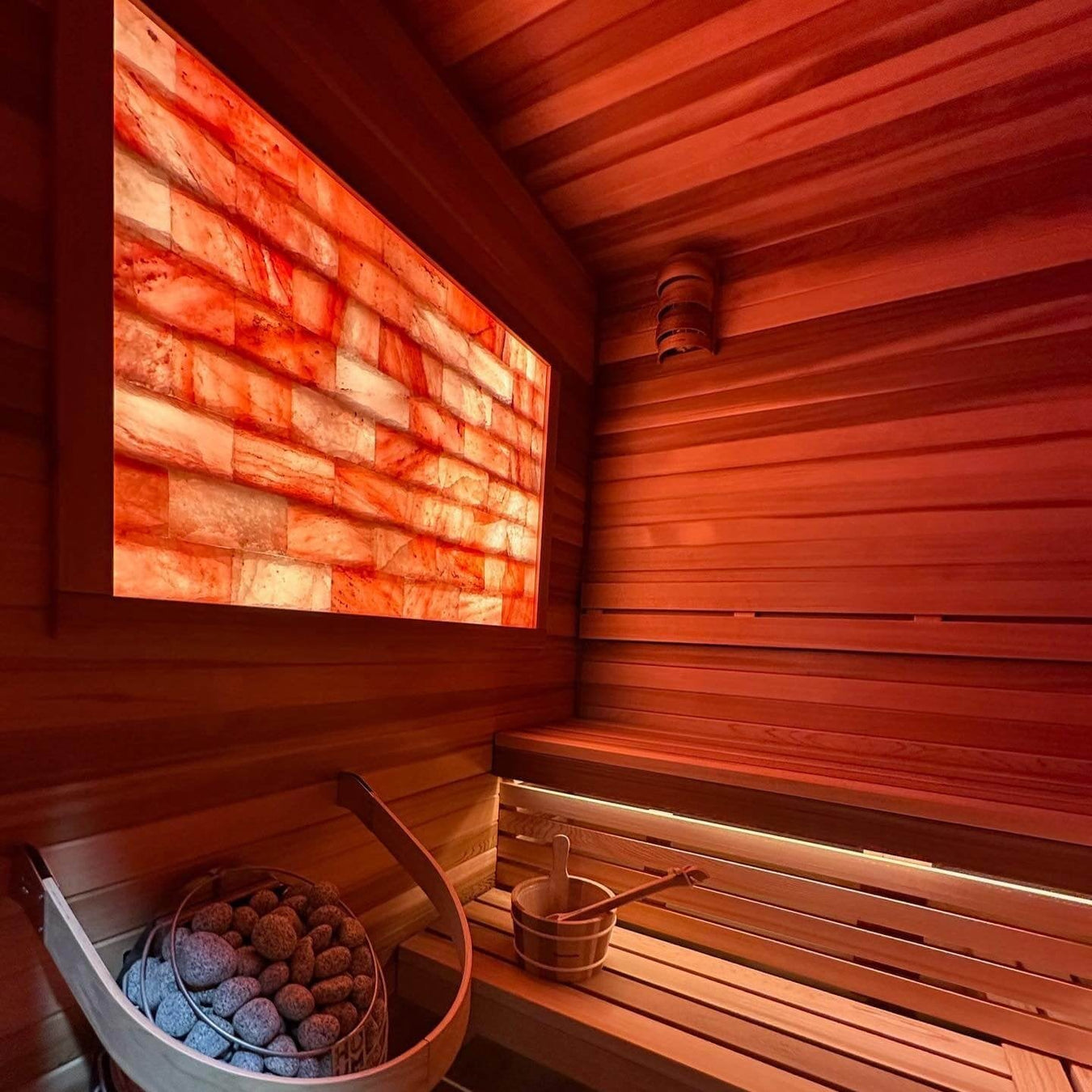 Sauna Salt Wall