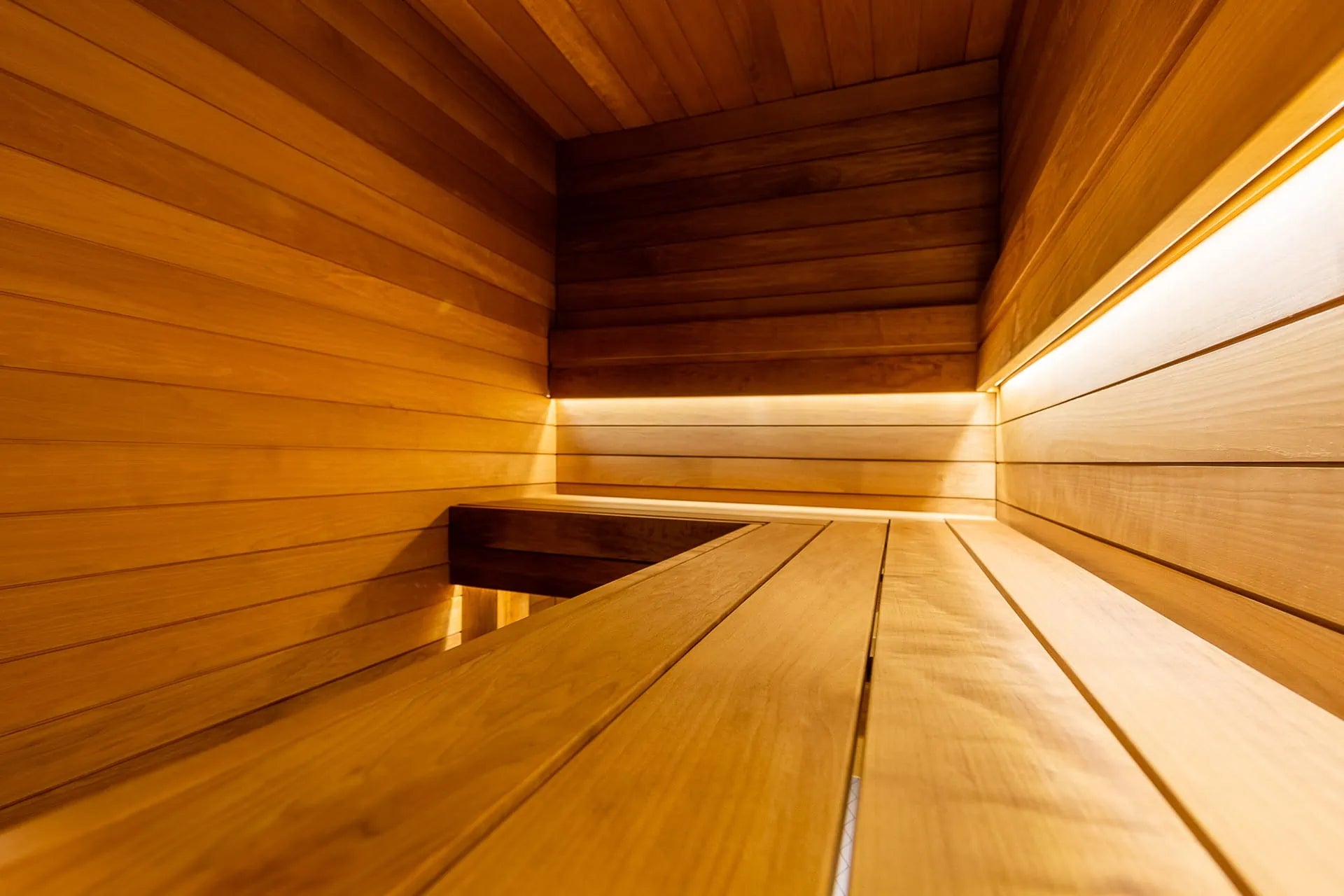 Thermory Thermo-Alder Nickel Gap Sauna Wall Cladding – 1″×5″ - thermo alder-aspen option