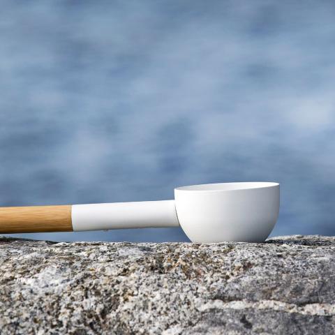 KOLO Black/White Sauna Ladle Bamboo/Aluminum